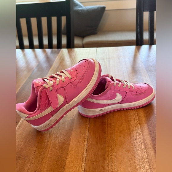 Nike Kids' Preschool Force 1 Low EasyOn Shoes - Picture 6 of 7